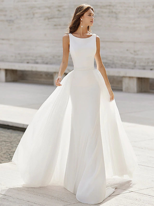 Luolandi Beach Open Back Wedding Dresses Court Train Mermaid / Trumpet Sleeveless V Neck Satin Bridal Suits