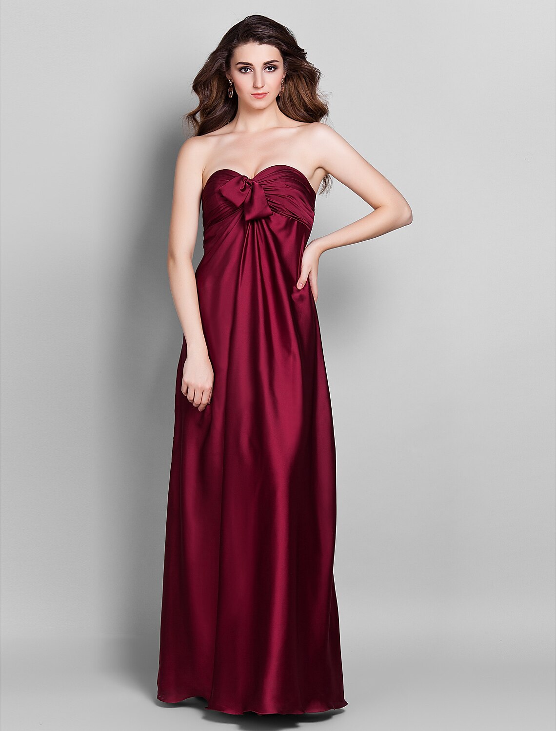 Luolandi Sheath / Column Bridesmaid Dress Sweetheart Sleeveless Open Back Floor Length Satin with Beading / Side Draping