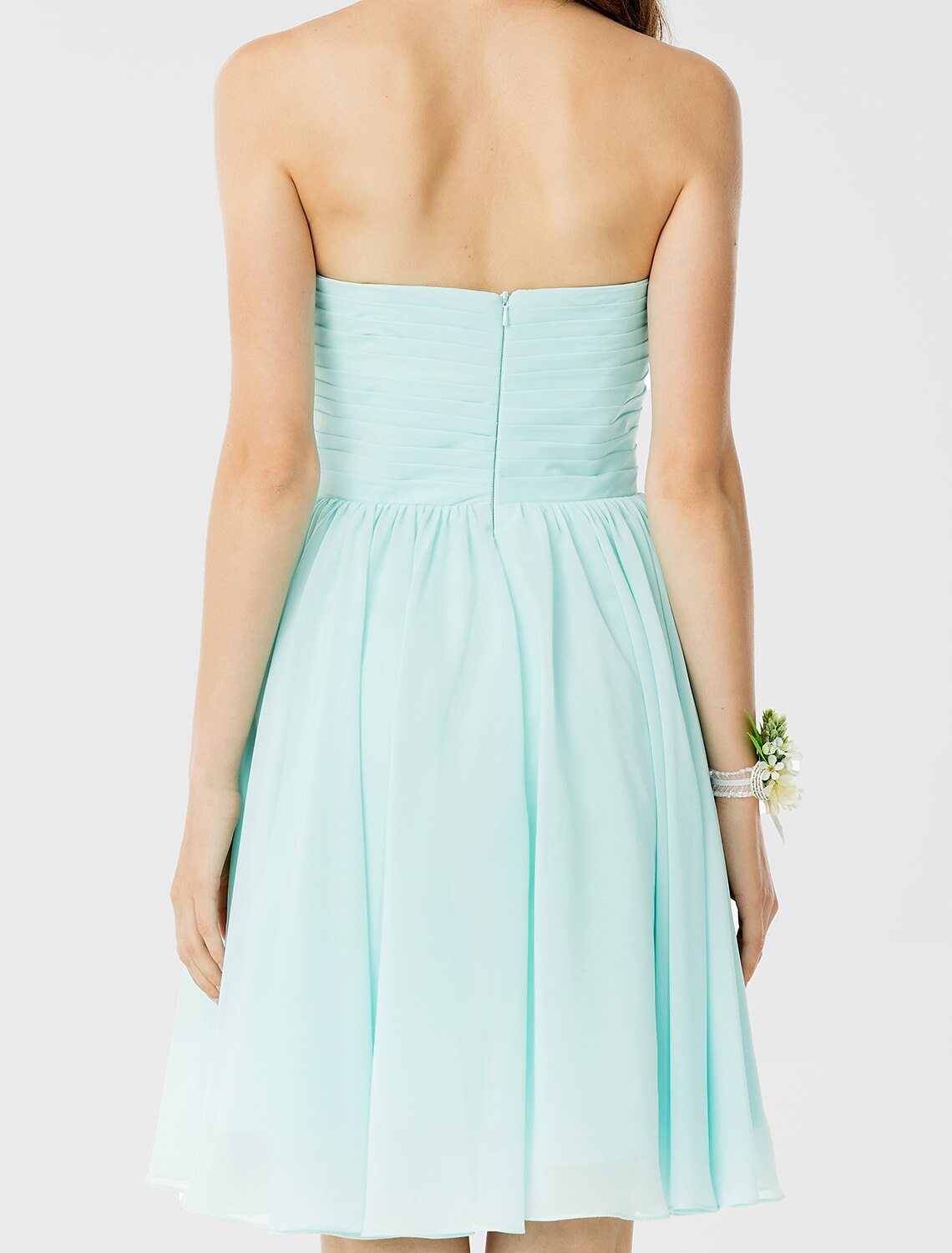 Luolandi Princess / A-Line Bridesmaid Dress Notched Sleeveless Open Back Knee Length Chiffon with Ruched