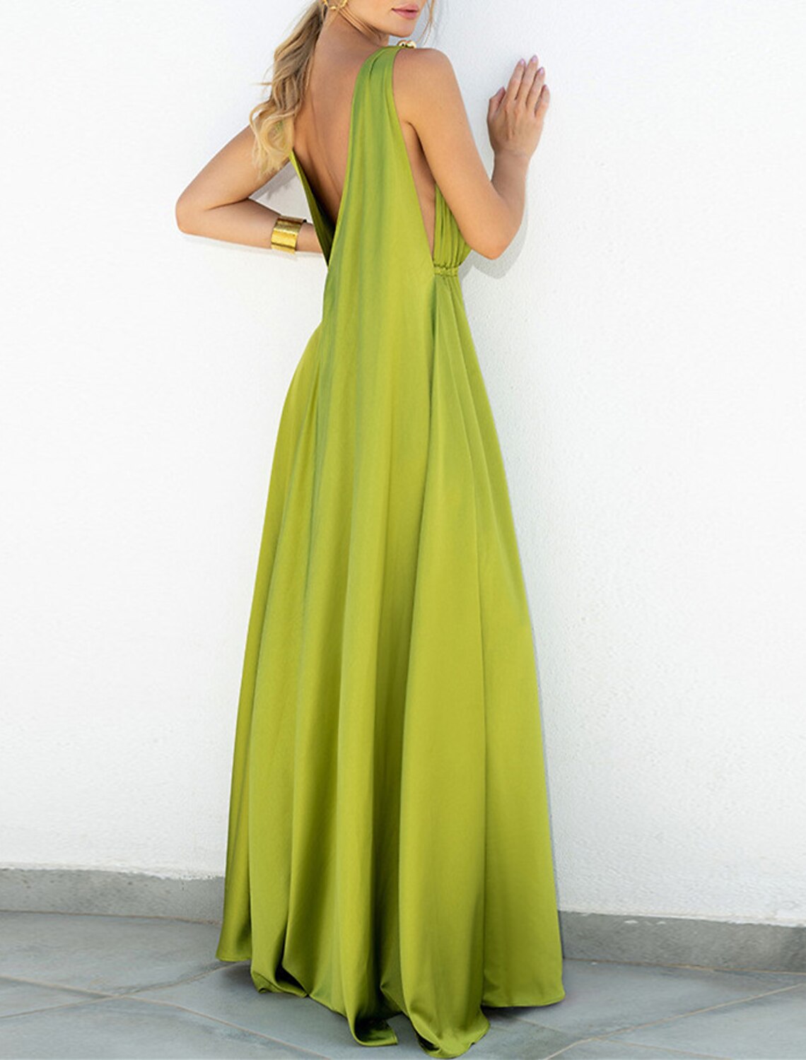 Luolandi A-Line Party Dresses Elegant Dress Holiday Sweep / Brush Train Sleeveless V Neck Chiffon