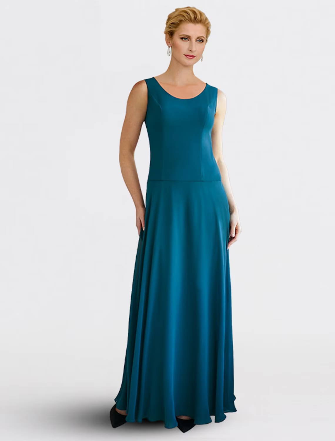 A-Line Mother of the Bride Dress Plus Size Elegant Jewel Neck Floor Length Chiffon Lace Sleeveless