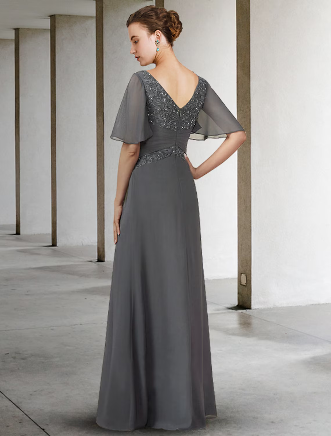 A-Line Mother of the Bride Dress Elegant V Neck Floor Length Chiffon Lace Half Sleeve with Pleats Appliques