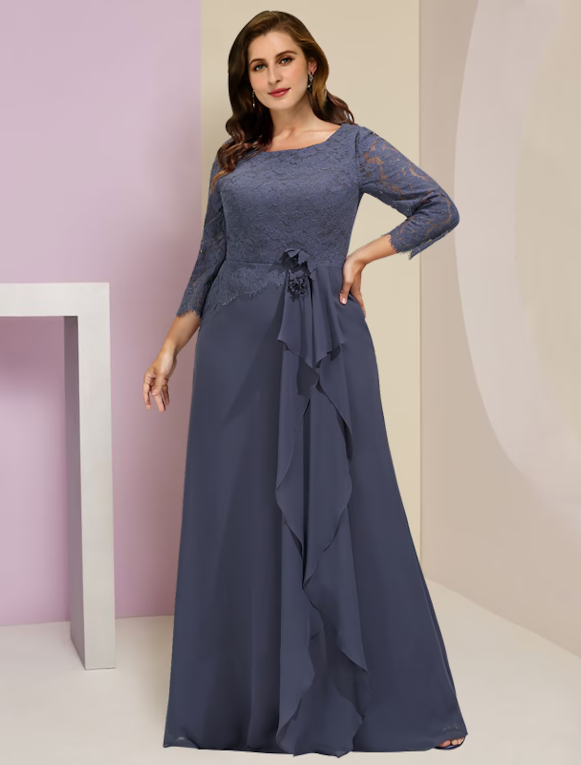 Plus Size Mother of the Bride Dress Wedding Guest Party Elegant Scoop Neck Floor Length Chiffon Lace  Sleeve with Ruffles Appliques