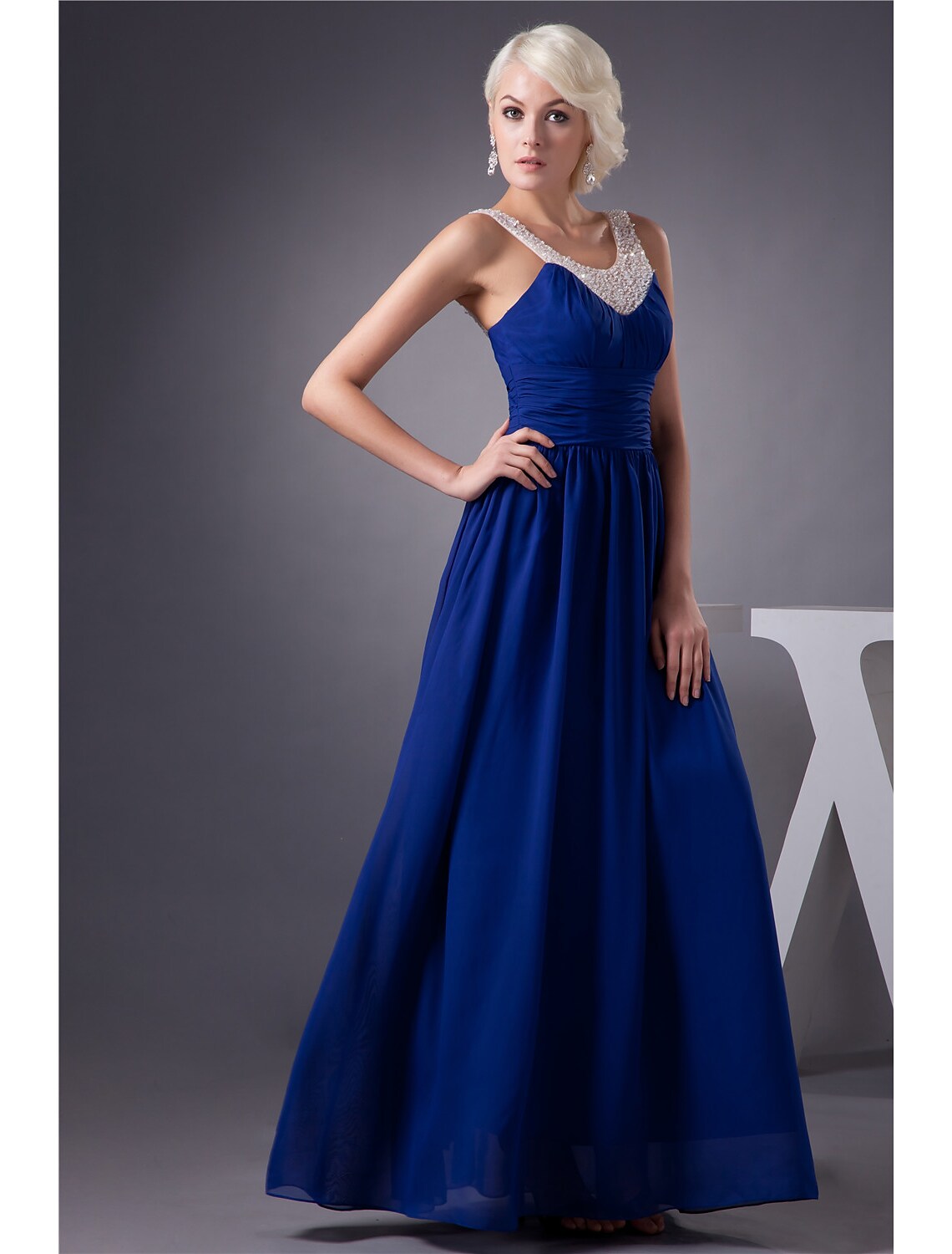A-Line Evening Gown Elegant Dress Engagement Floor Length Sleeveless Jewel Neck Chiffon with Beading