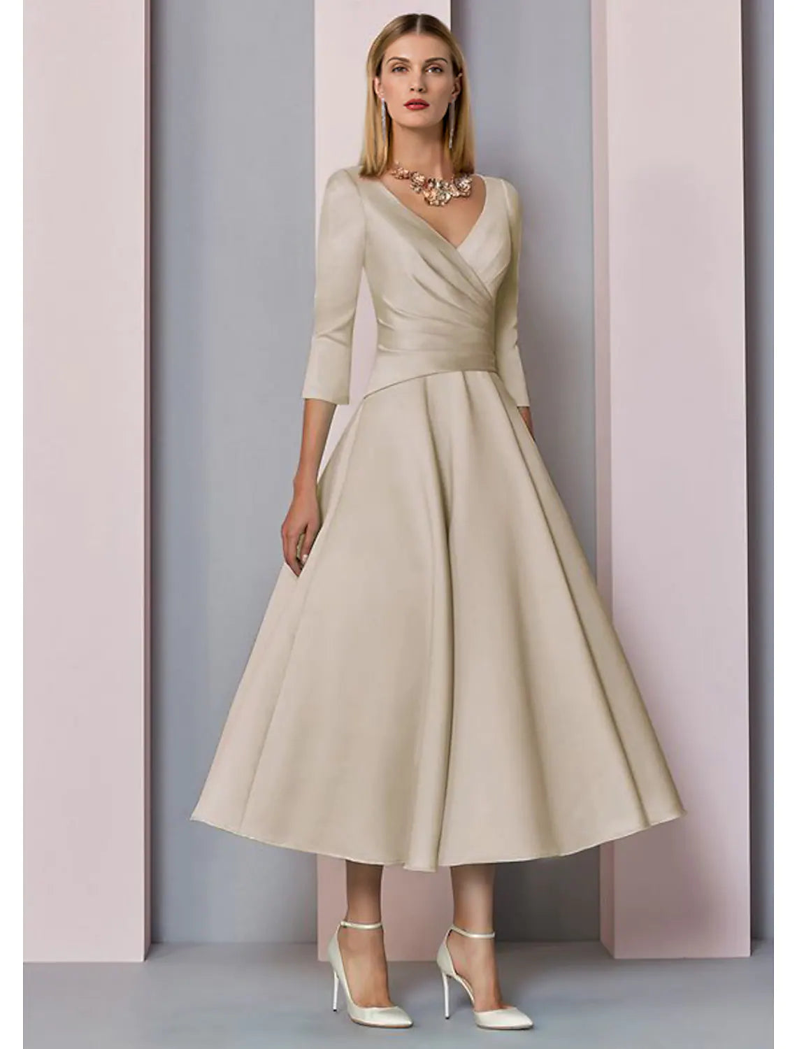 A-Line Mother of the Bride Dress Wedding Guest Vintage Plus Size Elegant V Neck