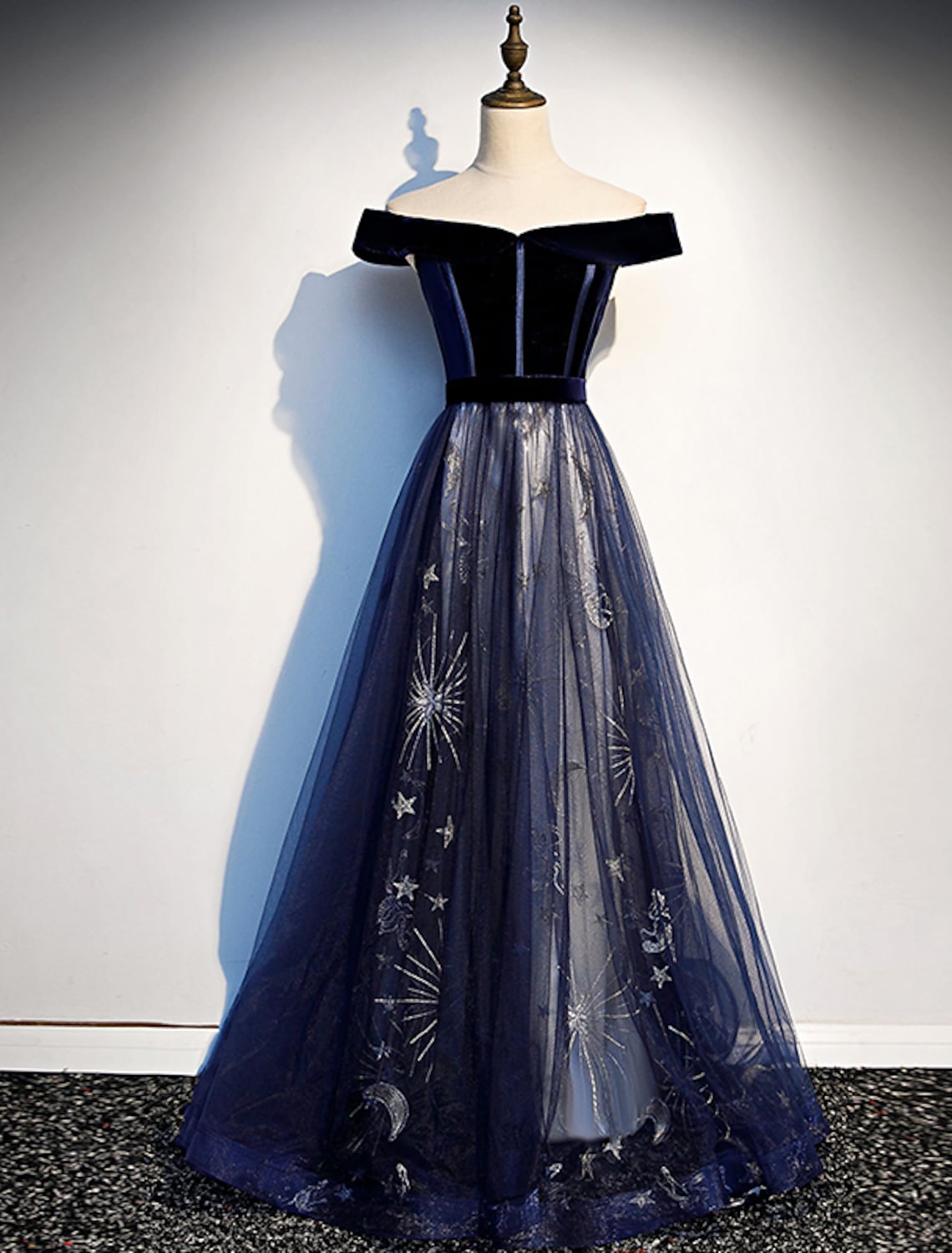 A-Line Elegant Floral Prom Formal Evening Dress Off Shoulder Short Sleeve Tulle with Pleats Pattern