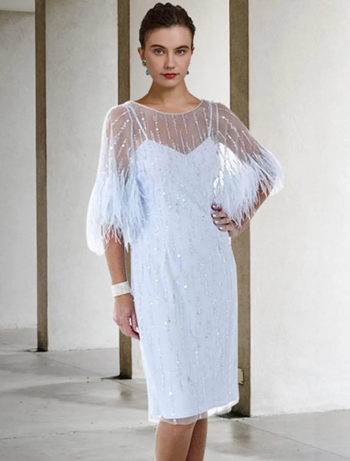 Mother of the Bride Dress Elegant Knee Length Stretch Chiffon Half Sleeve with Feather Beading Sequin
