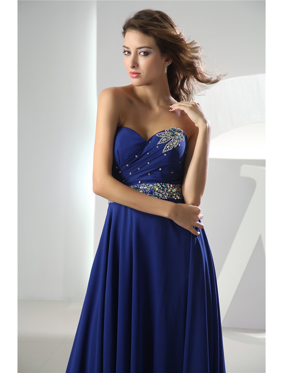 A-Line Evening Gown Dress Wedding Floor Length Sleeveless Sweetheart Chiffon with Crystals