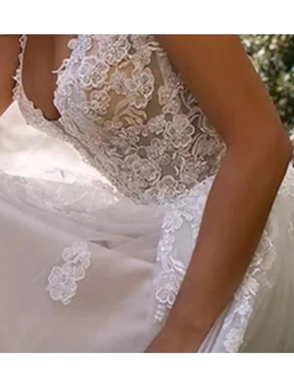 Beach Open Back Sexy Wedding Dresses Chapel Train A-Line Sleeveless V Neck Lace With Appliques