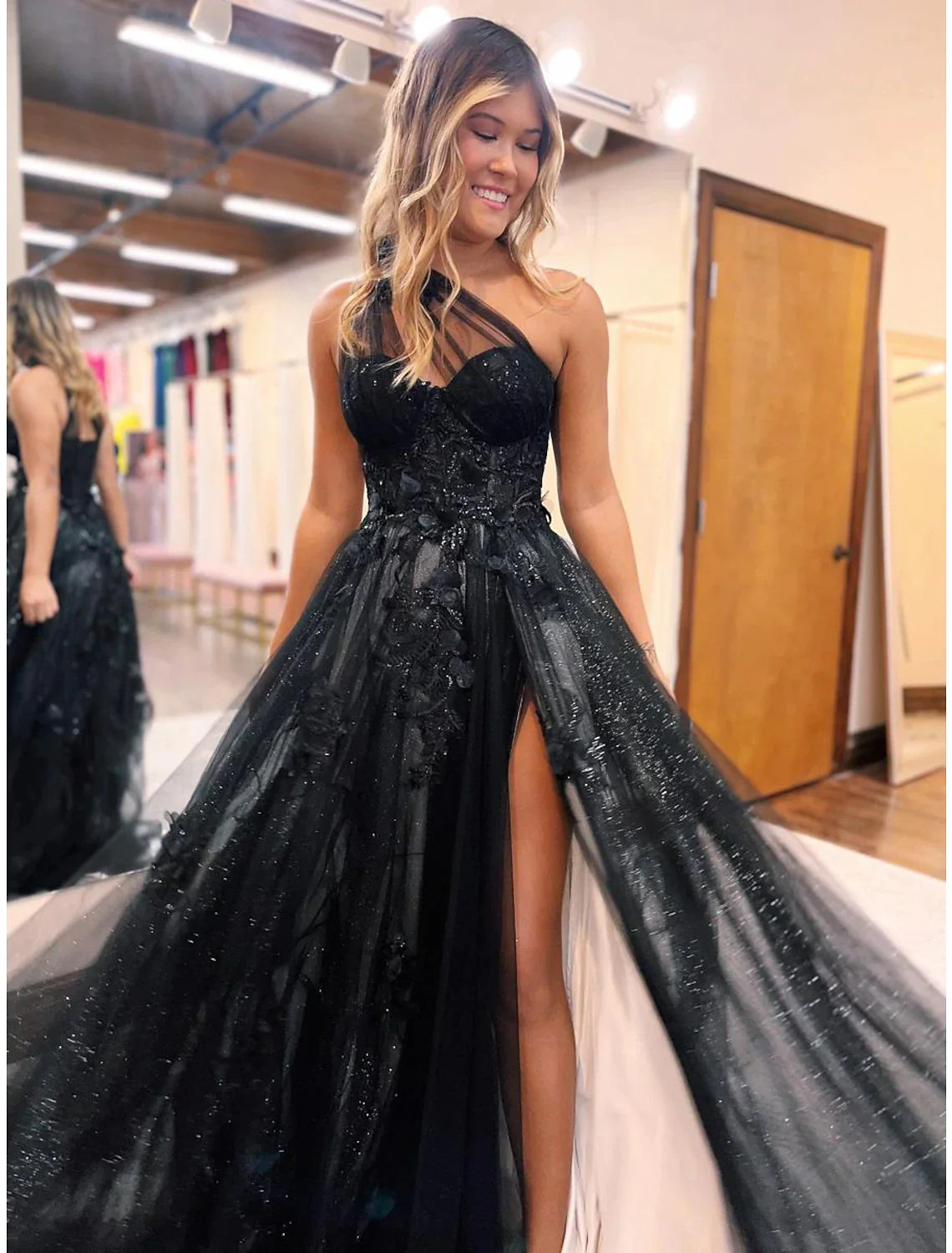 A-Line Prom Dresses Color Block Dress Formal Sweep / Brush Train Sleeveless One Shoulder Tulle Backless with Pleats Appliques