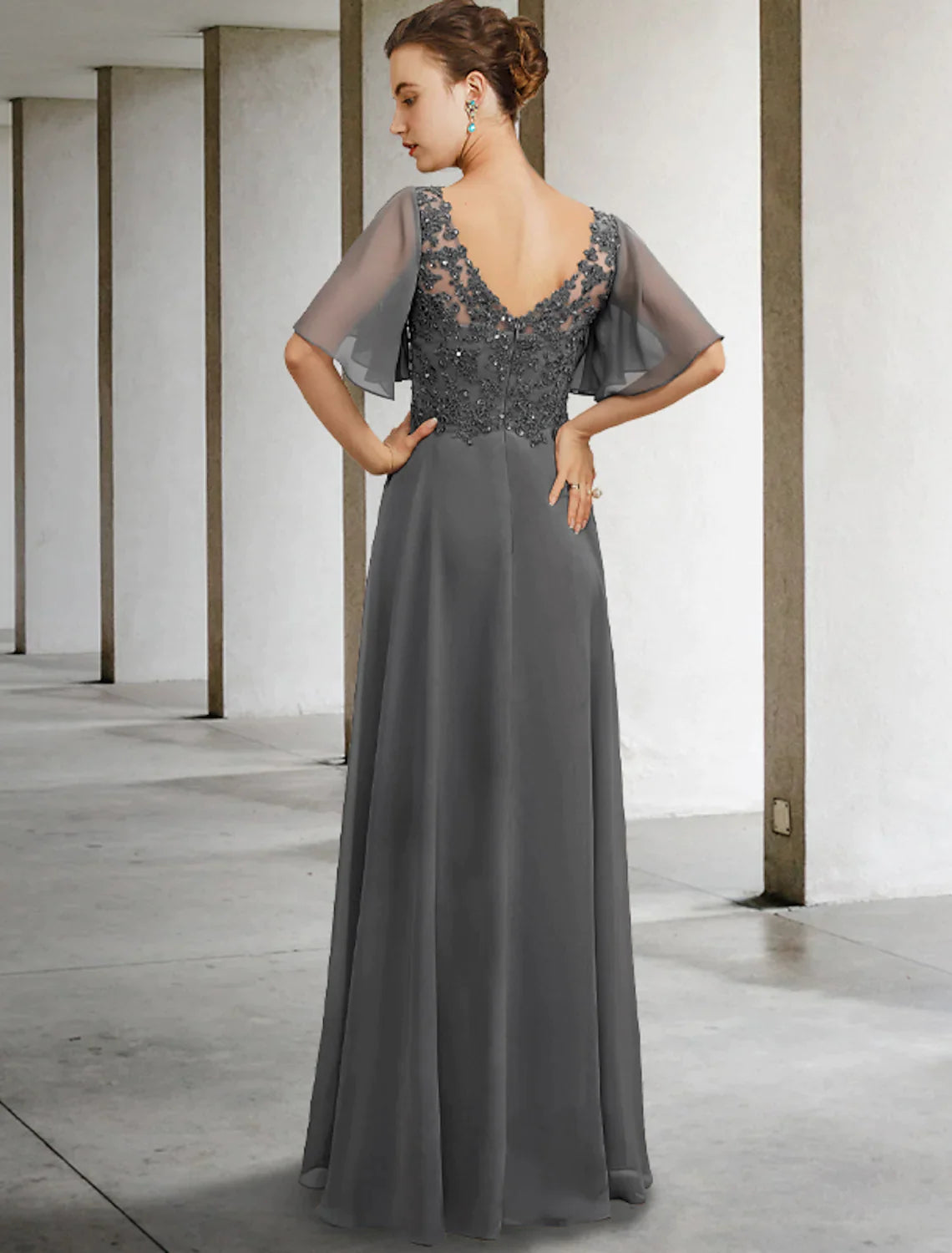 A-Line Mother of the Bride Dress Luxurious Elegant V Neck Floor Length Chiffon Lace Short Sleeve Beading Appliques